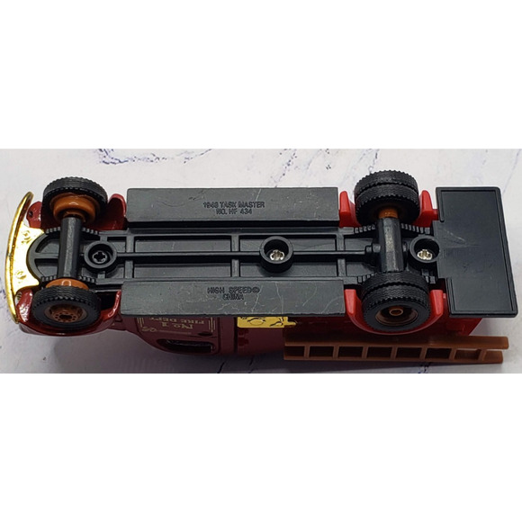 1948 Task Master 1:64 Die Cast #1 Fire Truck (1999 Reader's Digest) - Picture 6 of 7